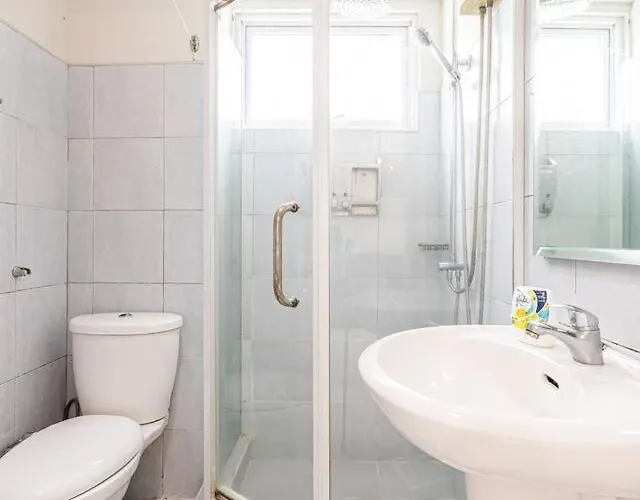 2br At Moa Apartment *
